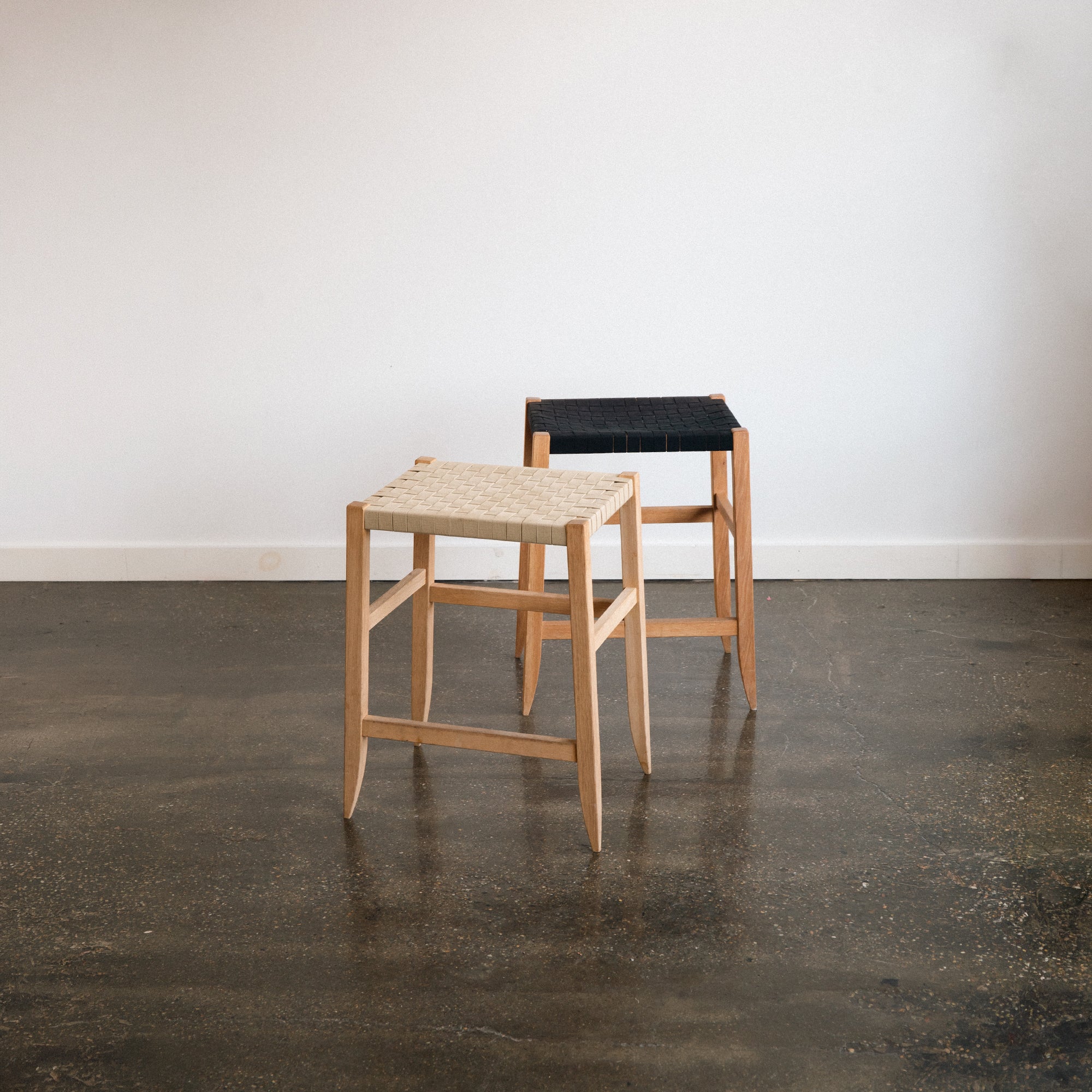 Cape Stool with Nylon