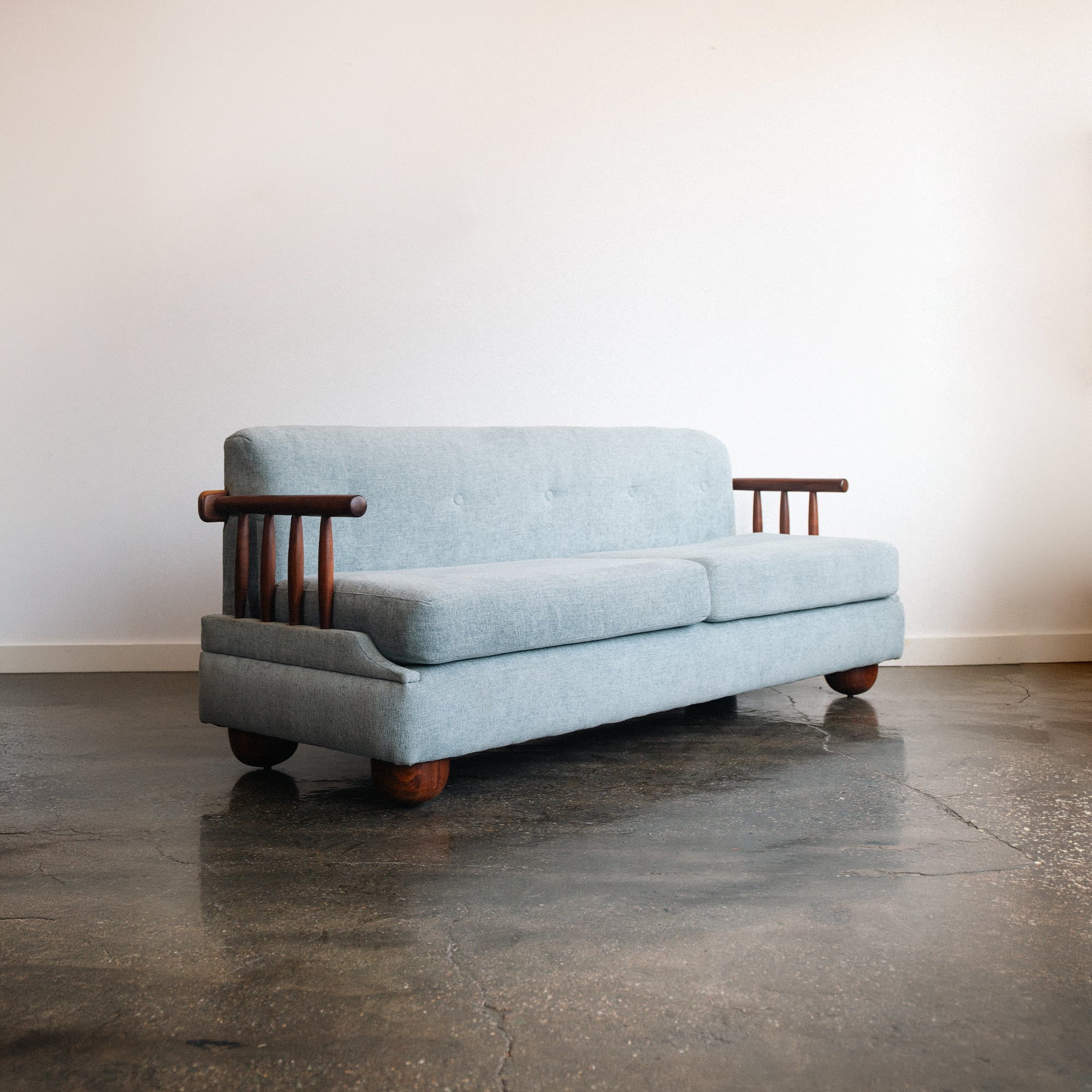 Button Sofa
