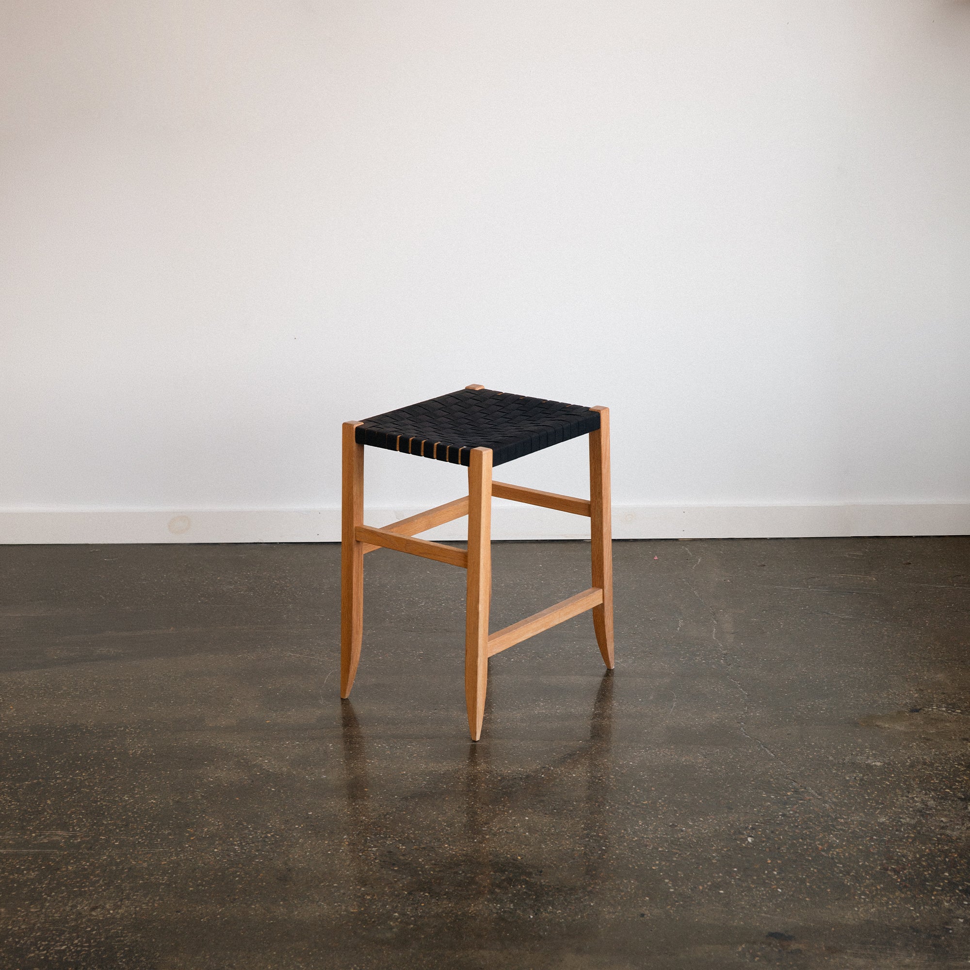 Cape Stool with Nylon